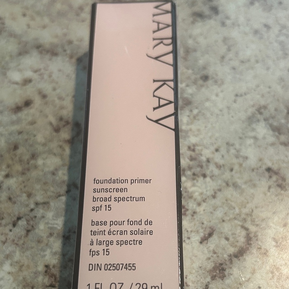 Mary Kay Foundation Primer SPF 15 - Soft Pink